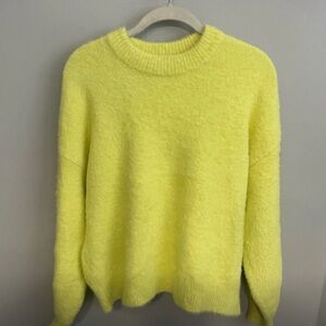 🚨SOLD🚨

Callie by Carrie Underwood Sweater - NWOT